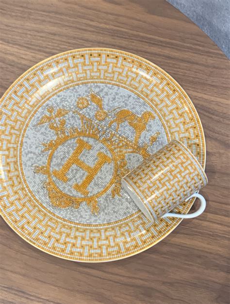 hermes porcellane prezzo|Hermès 101: Porcelain Tableware .